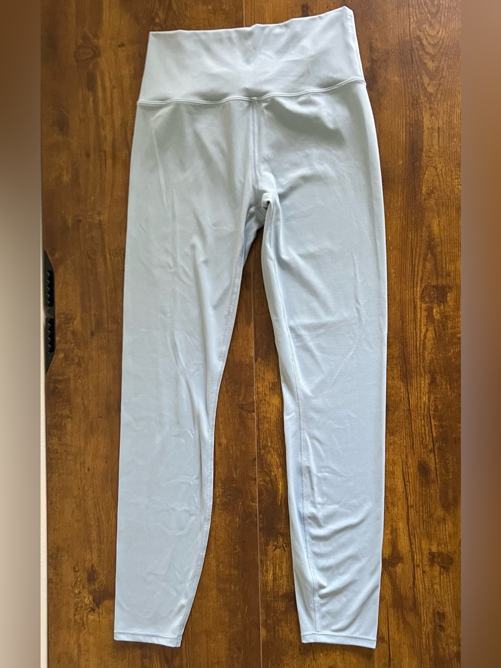 Vuori High Rise Leggings Light Blue Size Small – Worn Once